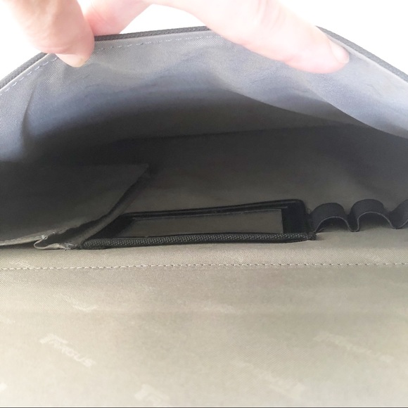 Targus 15.6” Traditional Notepac Padded Laptop Case Adjustable Carrying Strap ⬛️ - Picture 8 of 8